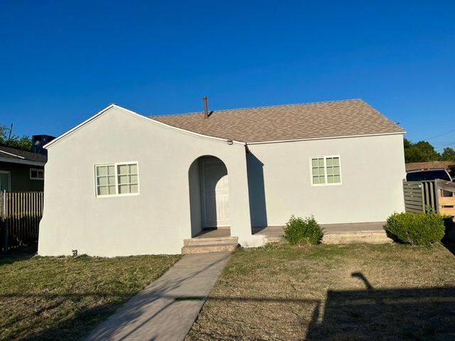 Building Photo - 7221 Garden Dr
