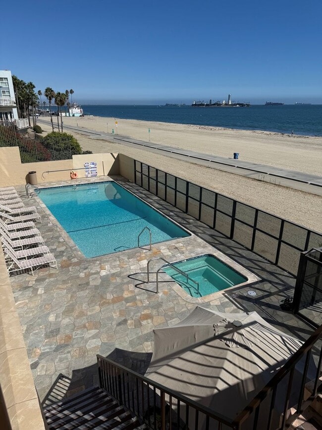 Building Photo - 1750 E.Ocean #303