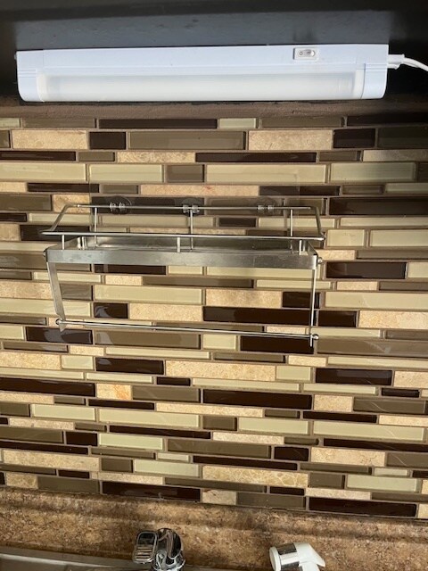 Building Photo - 657 Gold Hunter LLC