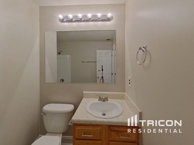 Building Photo - 6684 Overlook Ridge