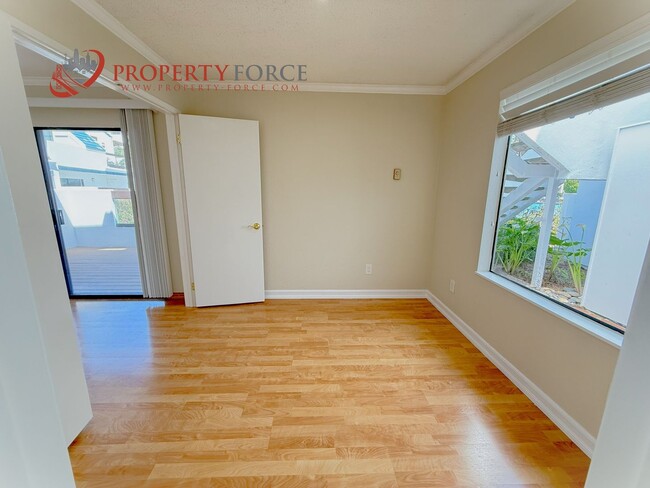 Building Photo - 870 Balboa Ln