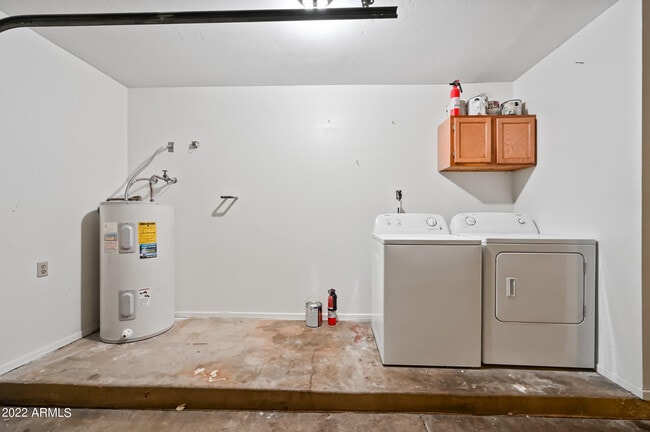 Building Photo - 2602 W Winchcomb Dr