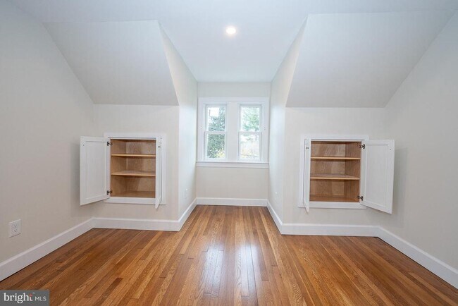 Building Photo - 28 Orchard Ln