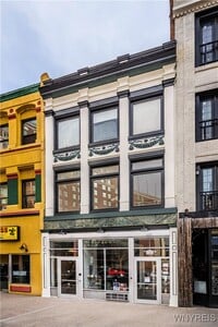 Building Photo - 523 Main St