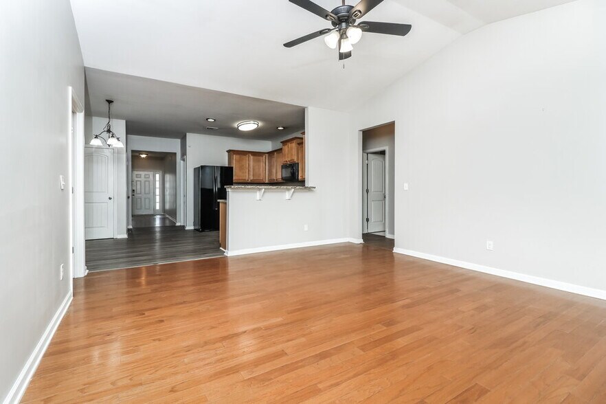 Building Photo - 124 Quail Bend Loop