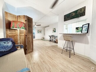 Building Photo - Pet Friendly Gold Coast Condo Fronting the...