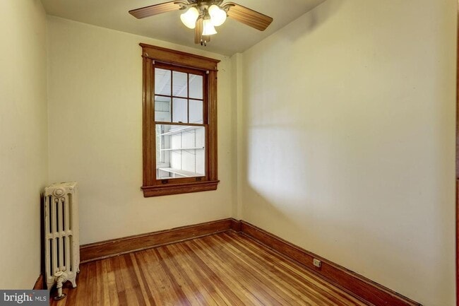 Building Photo - 1015 Quebec Place NW