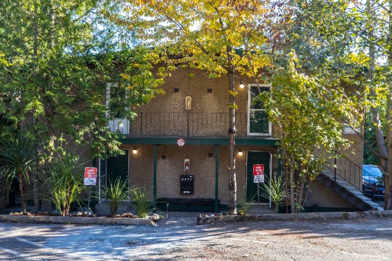 Building Photo - 10607 Des Moines Memorial Dr