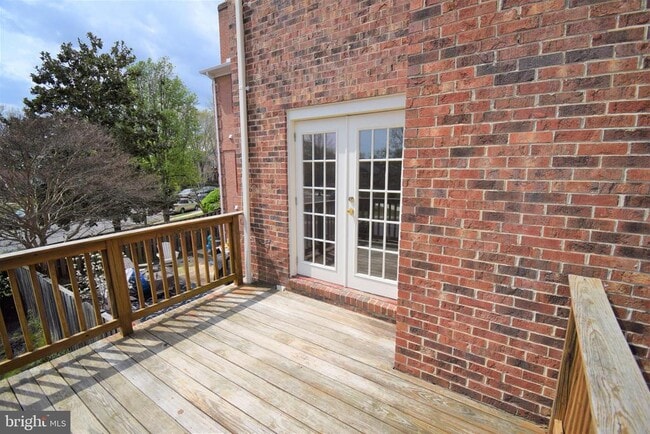 Building Photo - 8243 Cedar Landing Ct