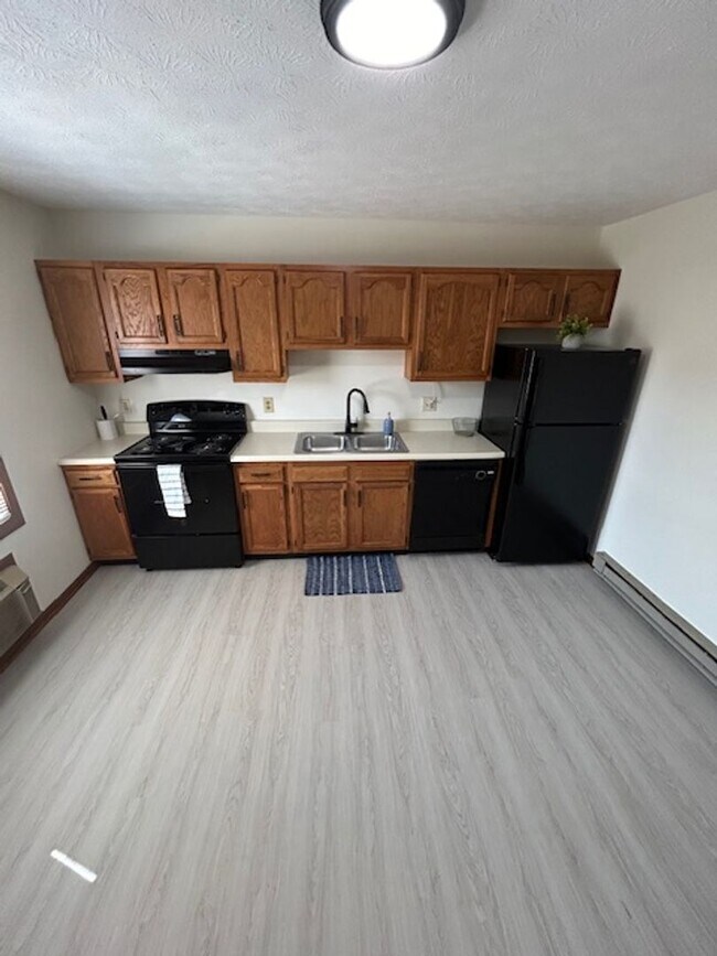 Building Photo - 2-Bedroom Townhome in Troy, OH - Available Now!