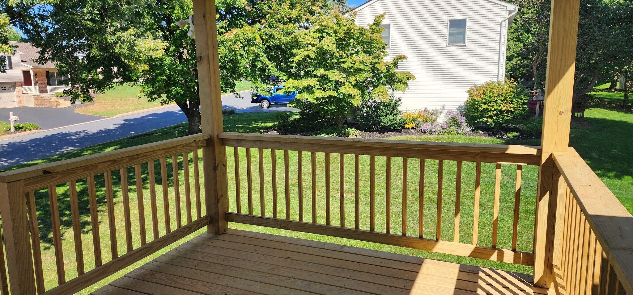 Covered 10x10 private deck - 30 Edgewood Dr