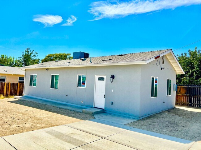 Building Photo - New Construction!