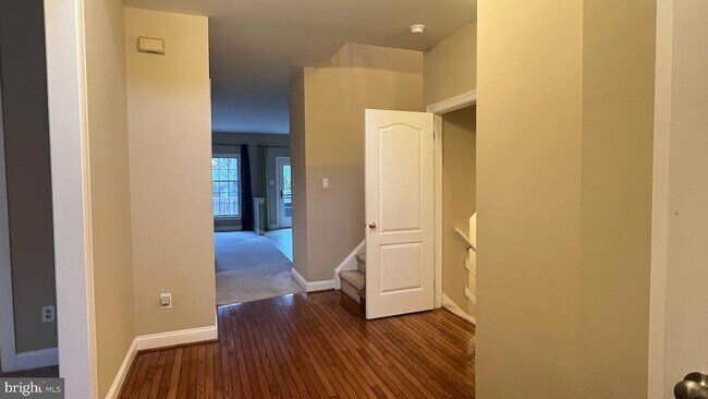 Building Photo - 67 Highpoint Dr
