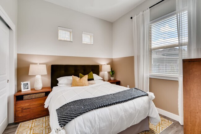 Building Photo - Christopher Todd Neighborhoods Elizabeth Creek