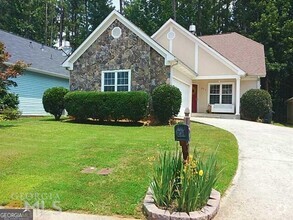 Building Photo - 551 N Fairfield Dr