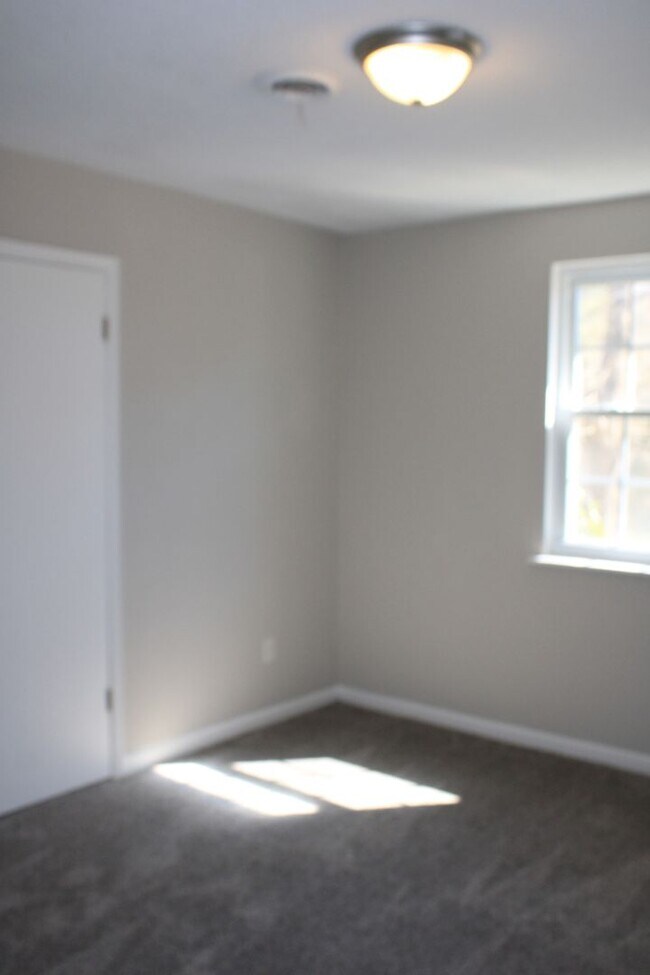 Building Photo - 3517 Byron Pl
