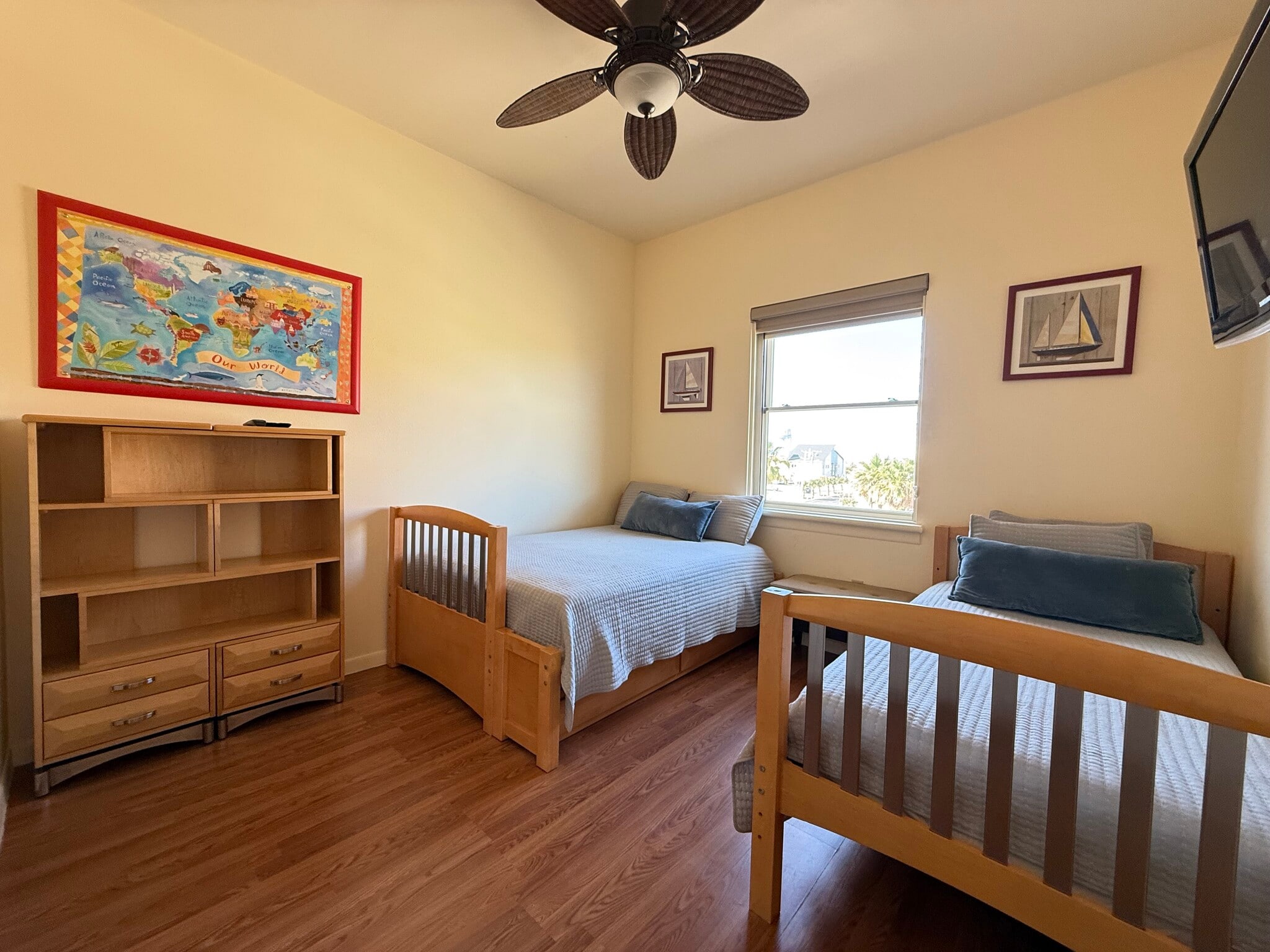 Building Photo - 6410 Padre Blvd