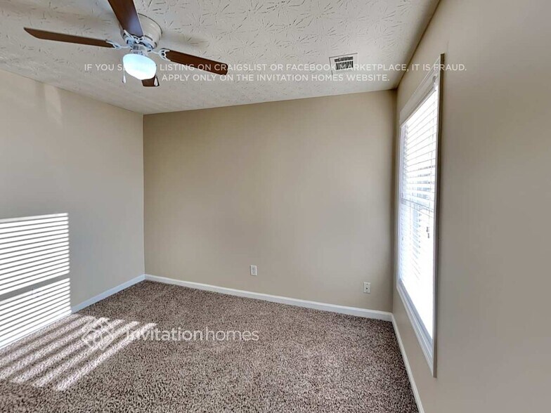 Building Photo - 807 Inkberry Rd