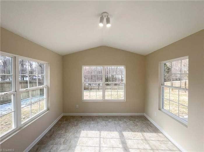 Building Photo - 2518 Macleod St