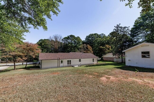 Building Photo - 145 VFW Dr