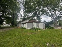 Building Photo - 2829 S 9th 1/2 St