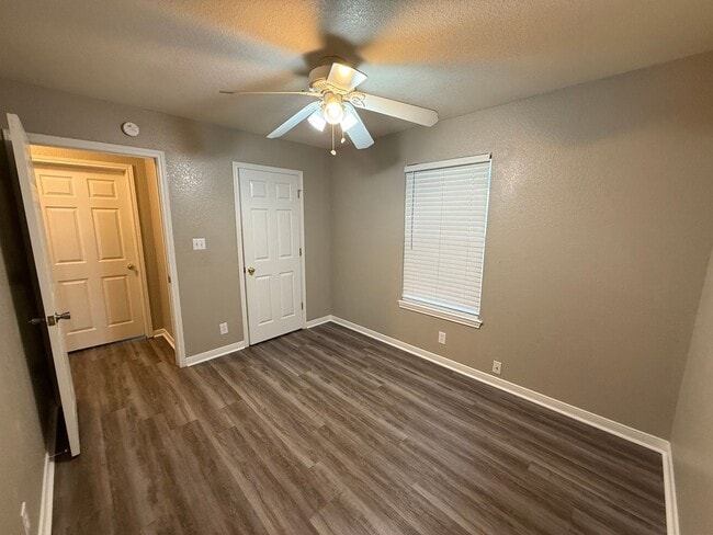 Building Photo - 1710 Quarry Trail