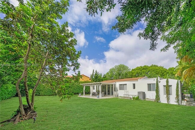 Building Photo - 4455 Alton Rd