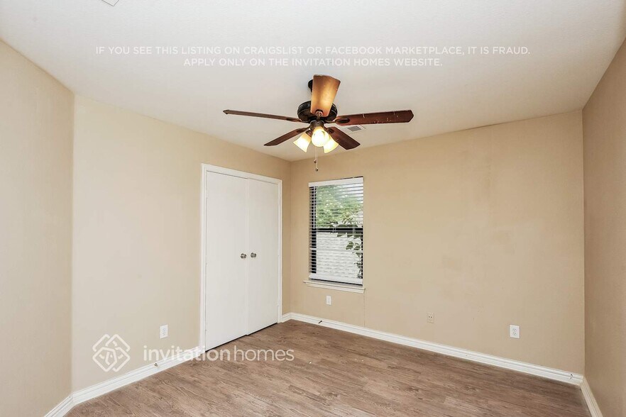 Building Photo - 2942 Greenway Dr