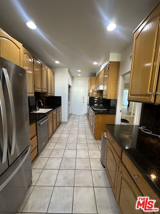Building Photo - 1531 Camden Ave