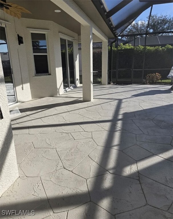 Building Photo - 25080 Divot Dr