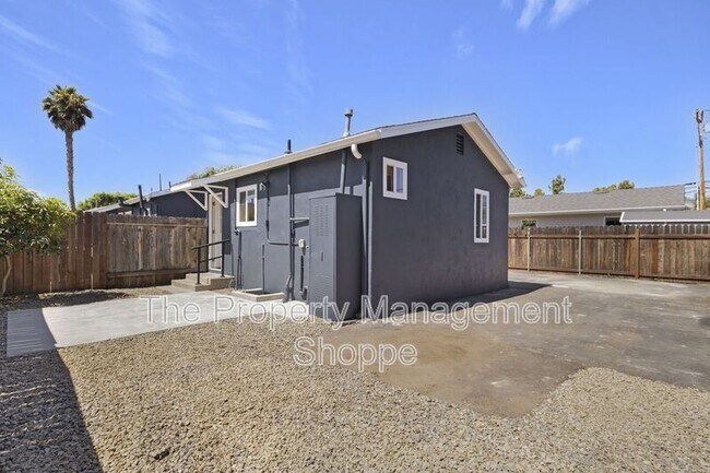 Building Photo - 4822 8th St