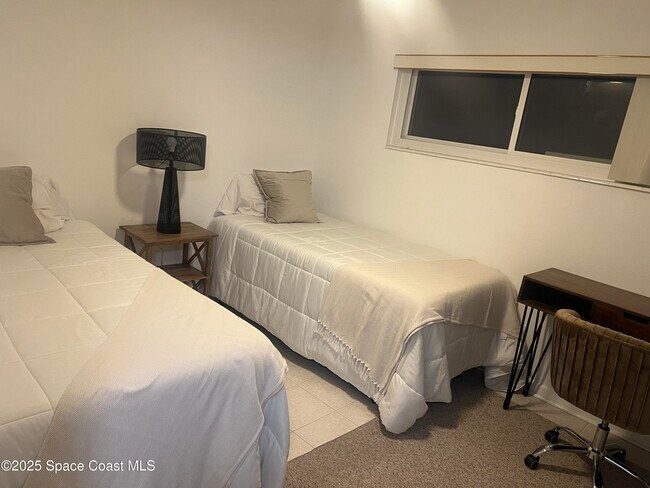 Building Photo - 180 Flagler Ln