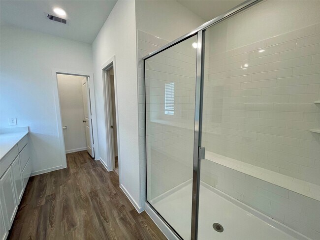 Building Photo - 17202 Coppice Oak Dr