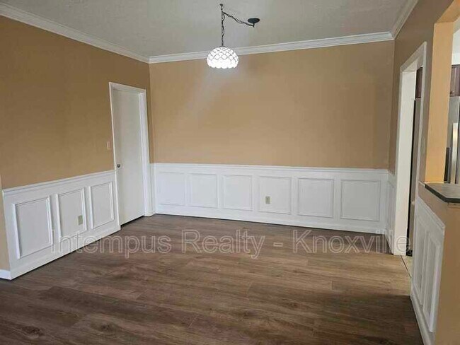 Building Photo - 5709 Lyons View Pike