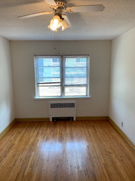 Building Photo - 699 Snelling Ave S