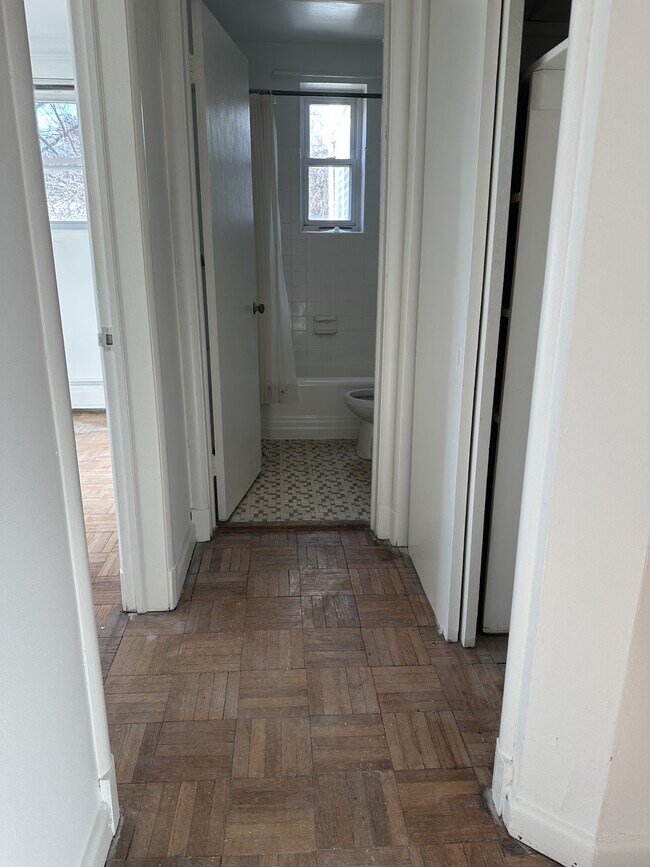 Building Photo - 704 Chaney Drive1