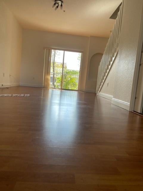 Building Photo - 5610 NW 114th Pl