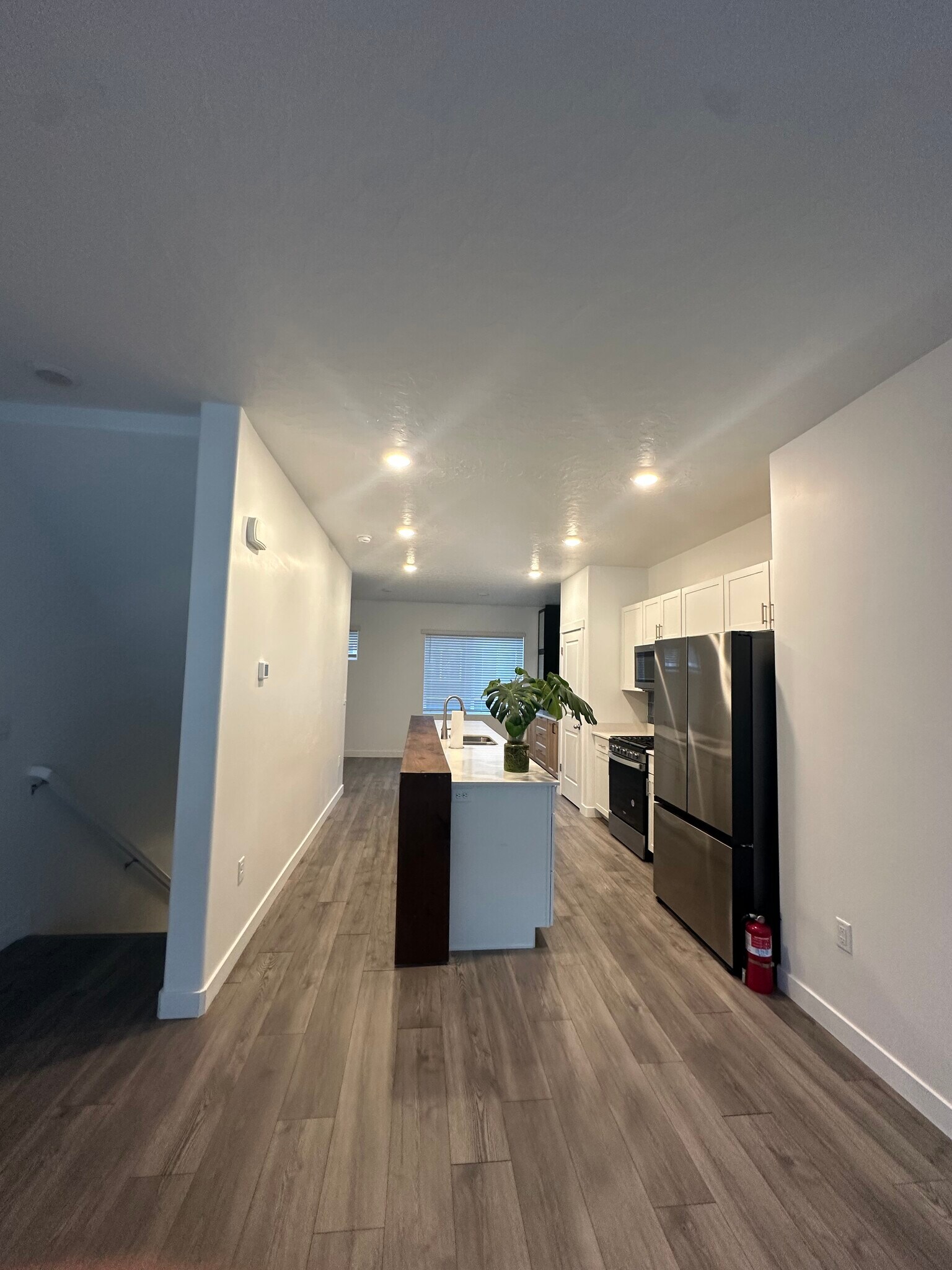 Building Photo - 1146 W 340 S