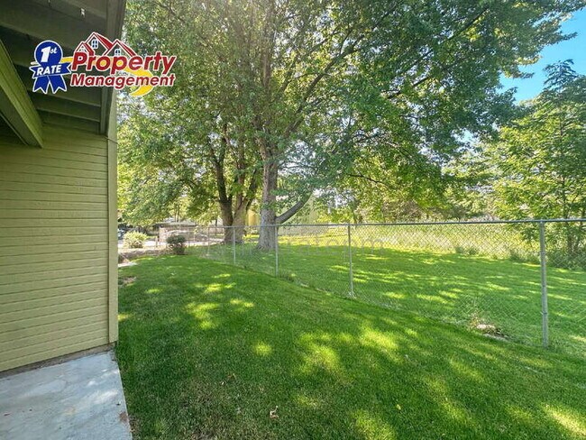 Building Photo - 2839 W Malad St