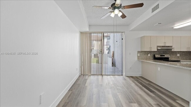 Building Photo - 8625 SW 152nd Ave