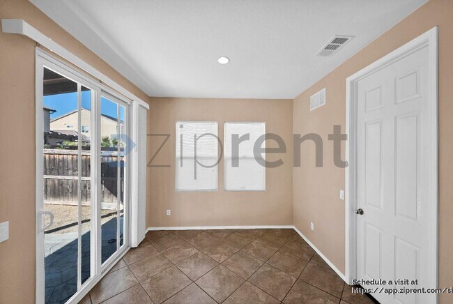 Building Photo - 1680 Mendocino Way