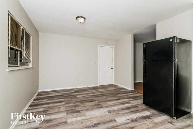Building Photo - 4110 Mellis Dr