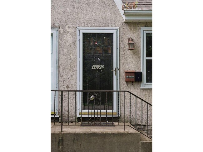 Building Photo - 1672 Randolph Ave