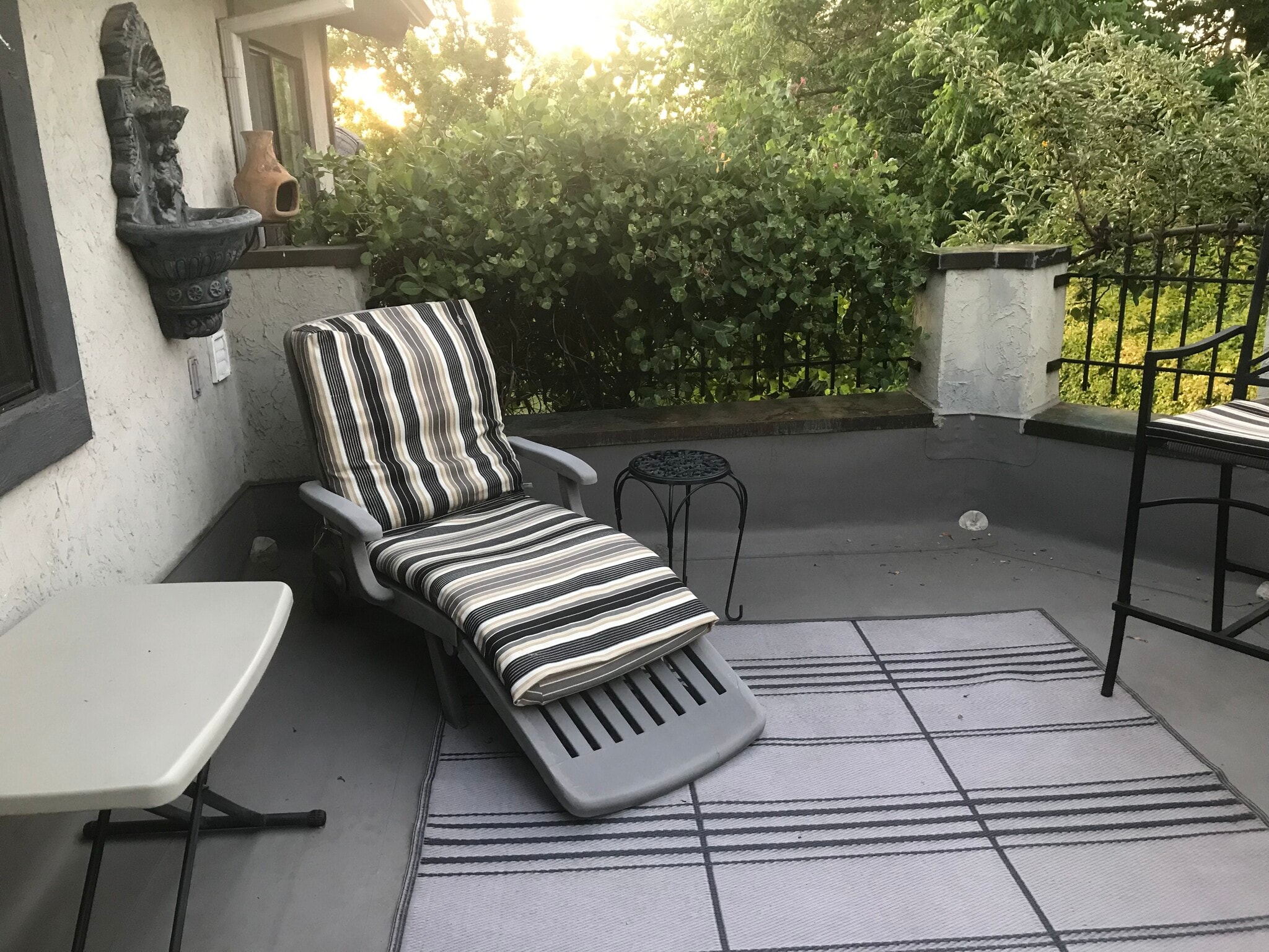 Building Photo - 2004 NE 8th St