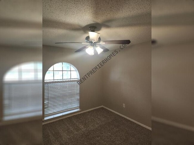 Building Photo - 5309 Wolens Way