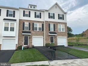 Building Photo - 7620 Clayton Ave