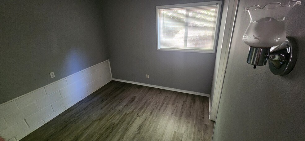 Building Photo - 1726 Ocean Way