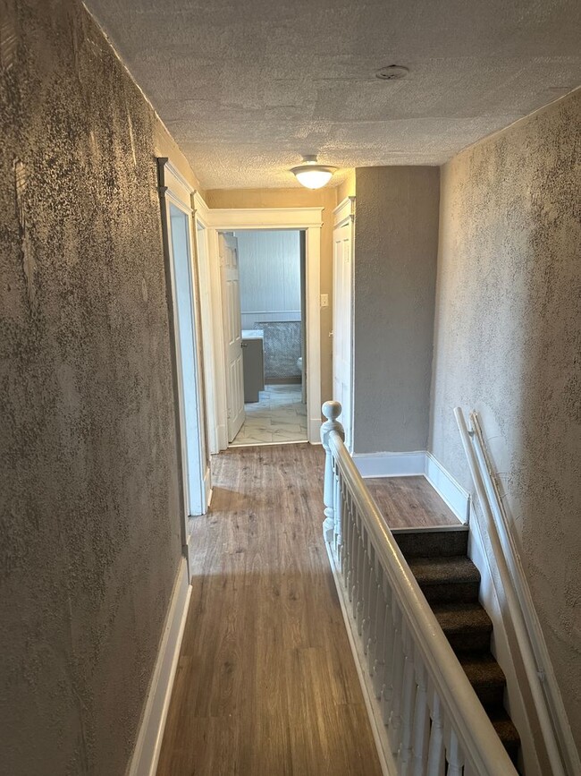 Building Photo - 3 Bedroom townhome in Nanticoke