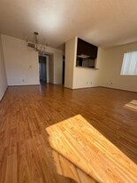 Building Photo - 235 N Verdugo Rd