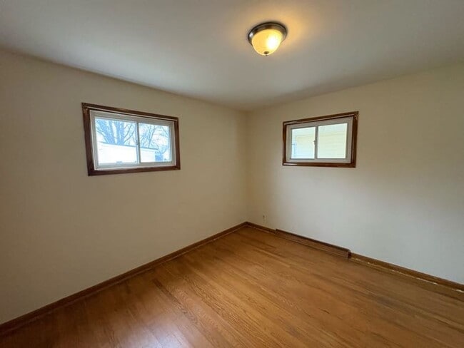 Building Photo - Three bedroom one bathroom home for rent in Perry